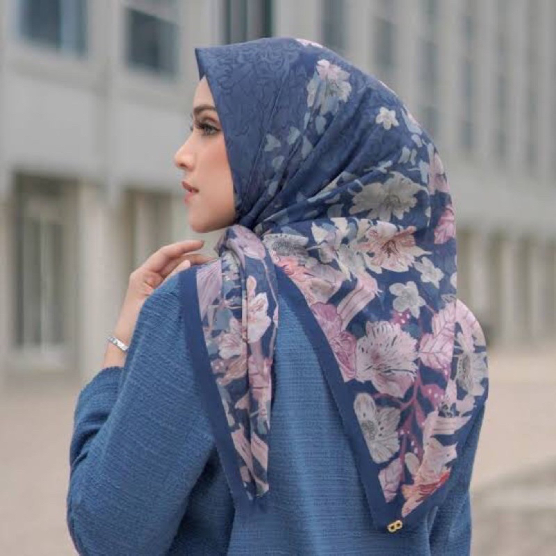 Preloved Buttonscarves Daisy series