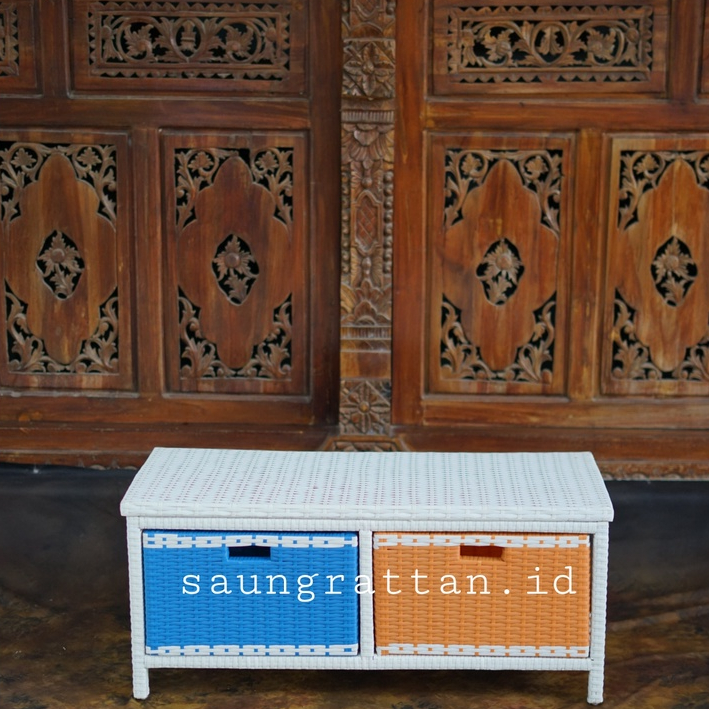 LEMARI LACI 2 ROTAN SINTETIS