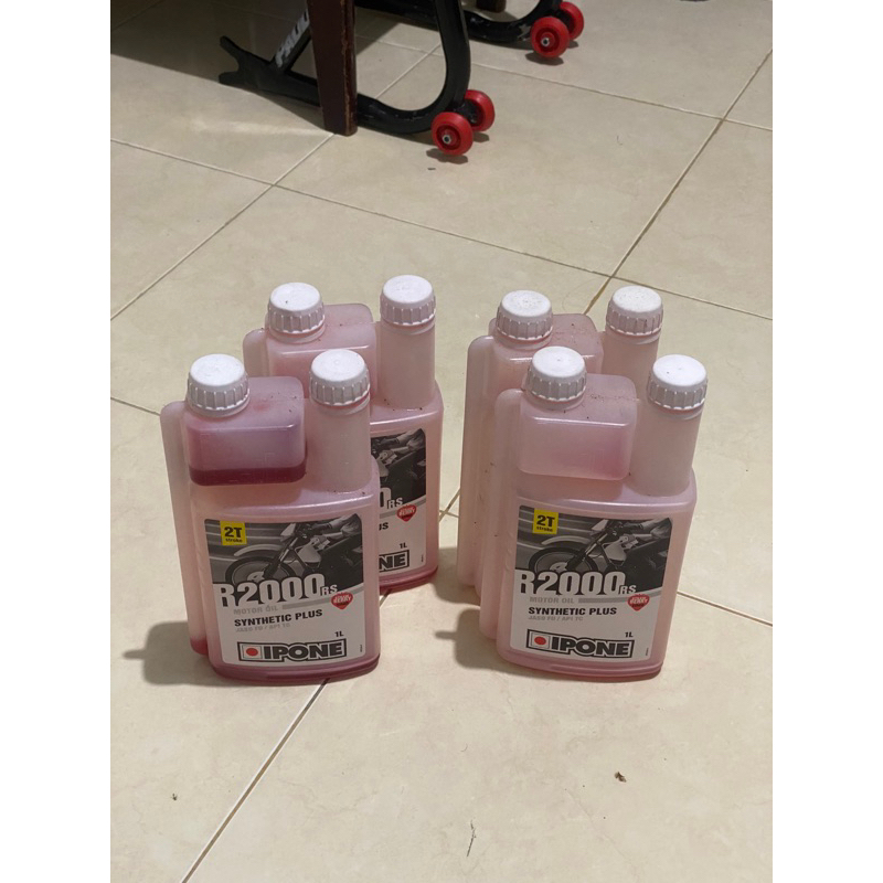 Botol ipone oli samping