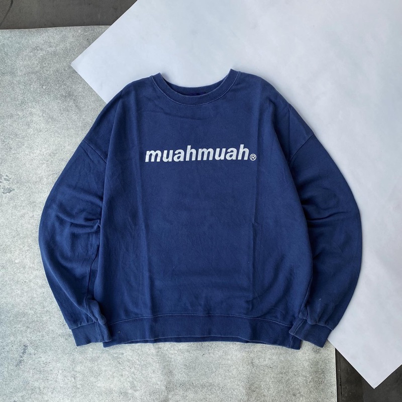 muahmuah crewneck second