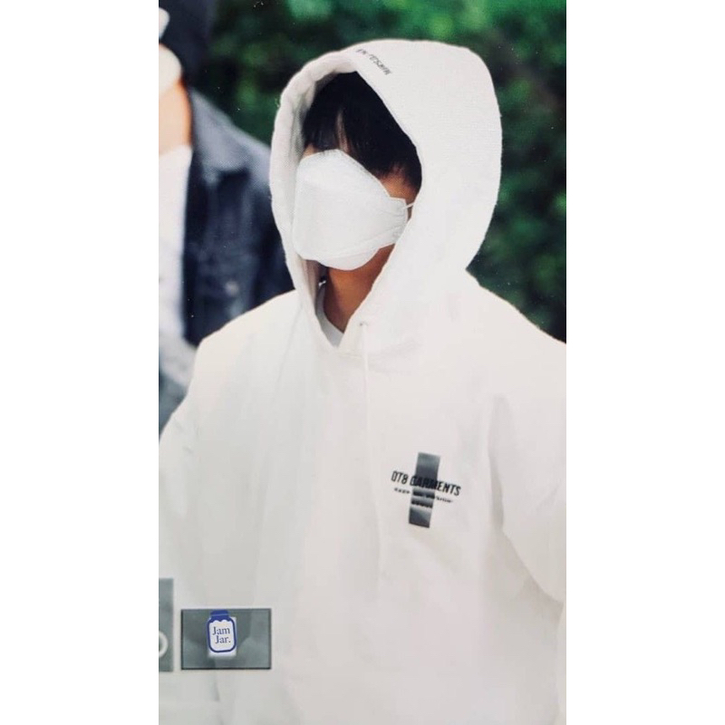 [PO]JENO QT8 DA REFLECTIVE CROSS HODDIEIVORY