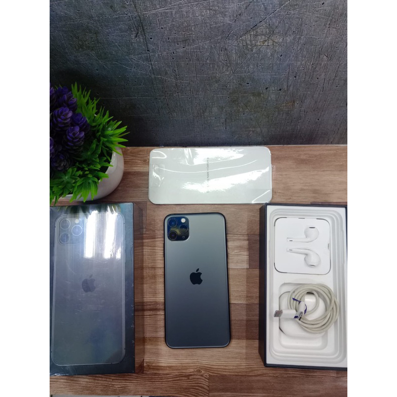 iphone 11 pro max 256gb dual sim on bh 83% fullset original