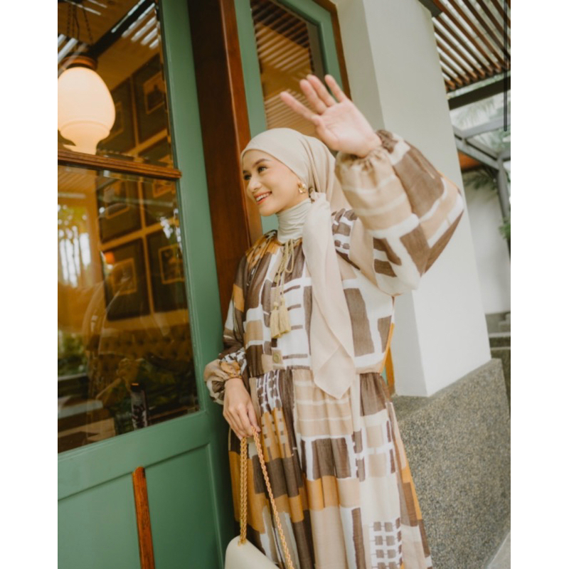 chloe dress by intalicious