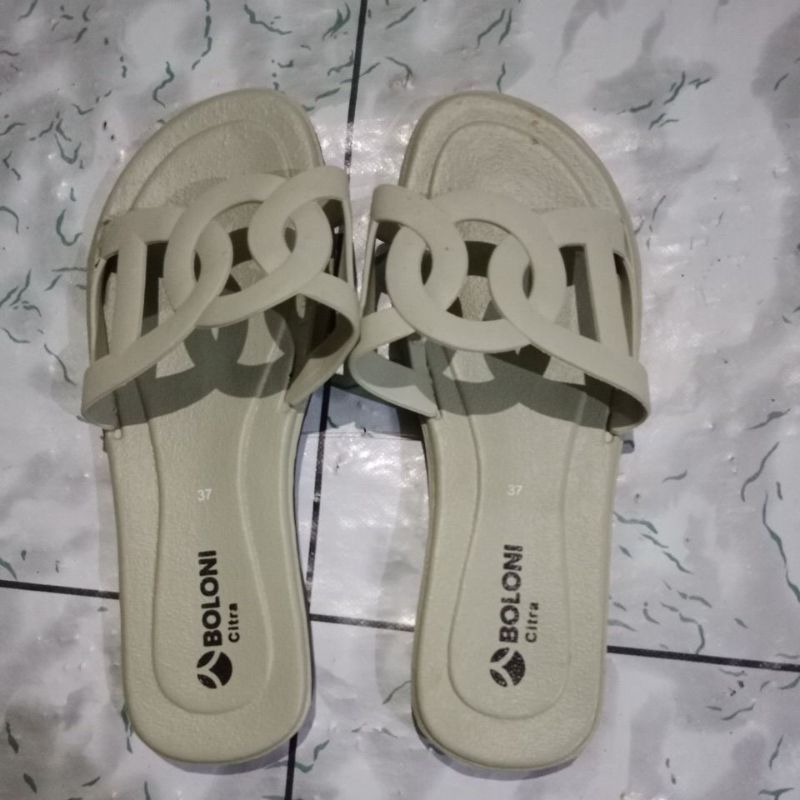 sandal wanita boloni