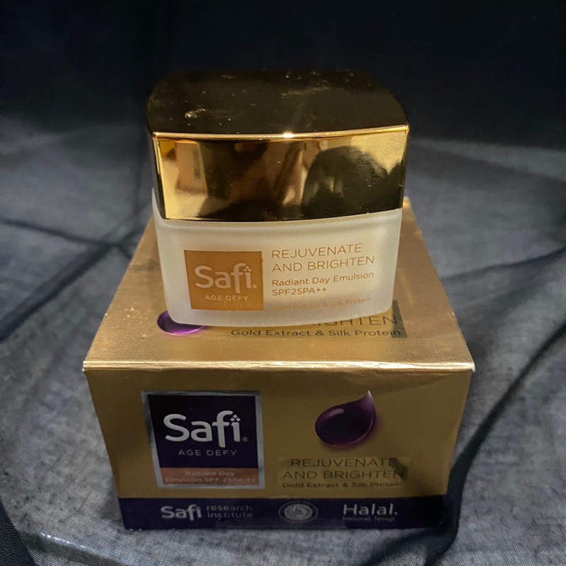 SAFI Rejuvenate & Brighten Day Cream