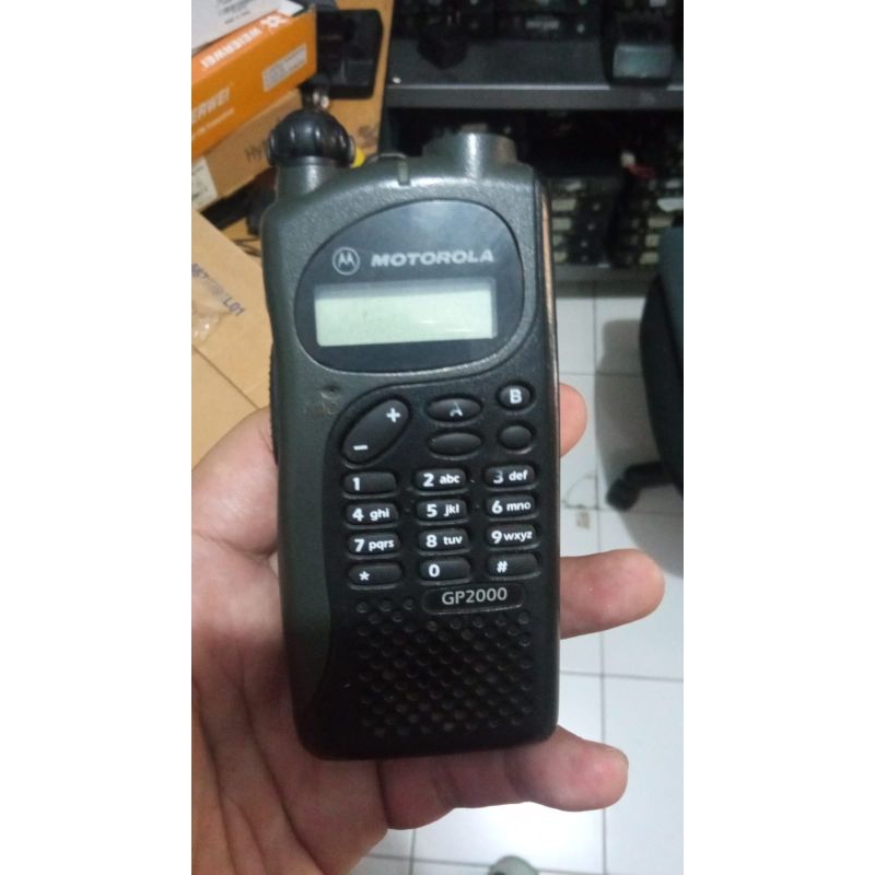 HT MOTOROLA GP2000 ISTIMEWA VHF  GP 2000 VHF
