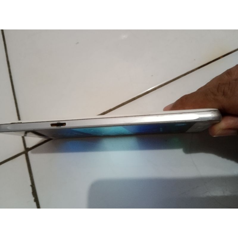 Samsung Galaxy J5 2016 NFC