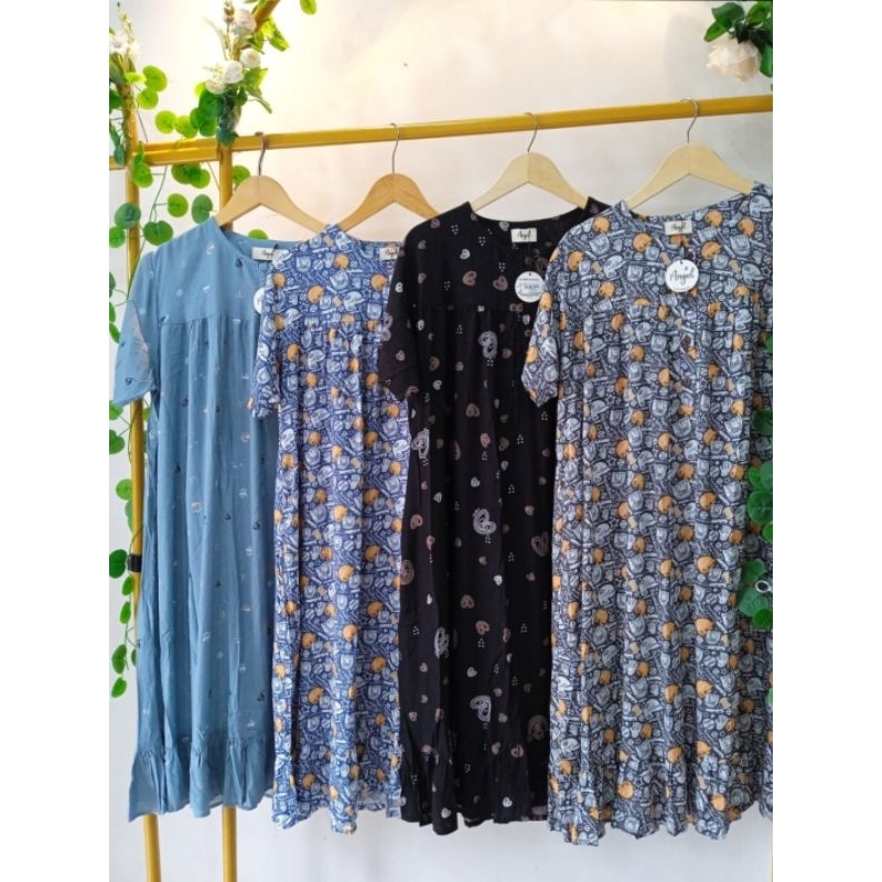 Brunette by Angelina Atelier