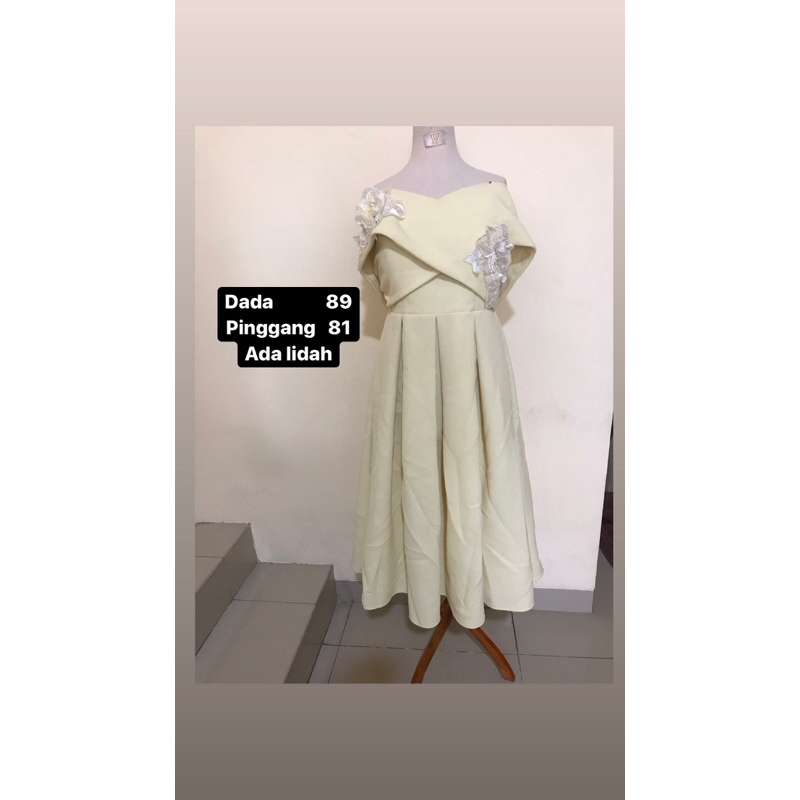 Light Yellow sabrina dress