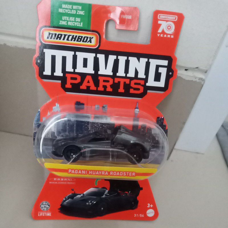 pagani huayra roadster matchbox moving parts hitam