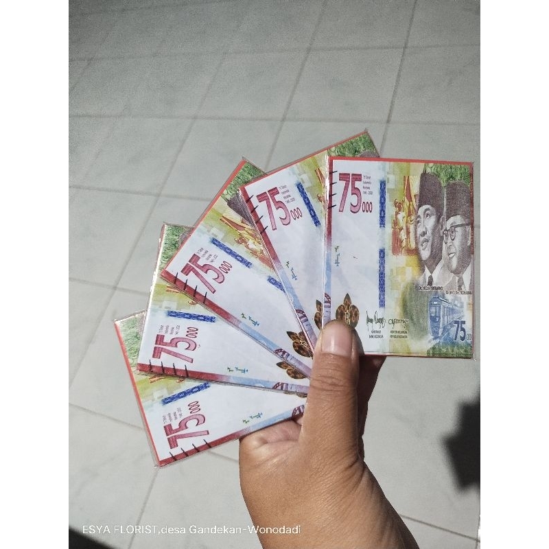 Amplop lebaran motif uang 75000