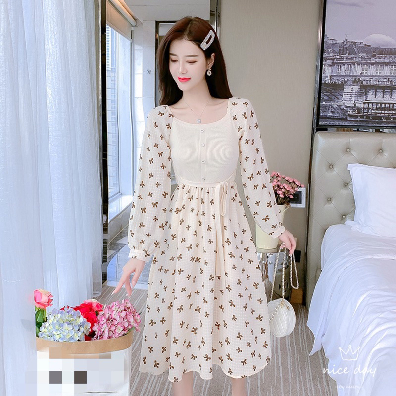 Long Sleeved White Floral Dress M291