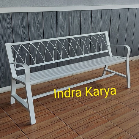 Kursi taman / kursi teras besi ( buat 3 orang ) model beton