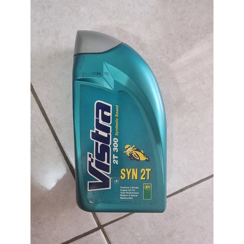 Oli samping Vistra botol pinguin 2T wangi