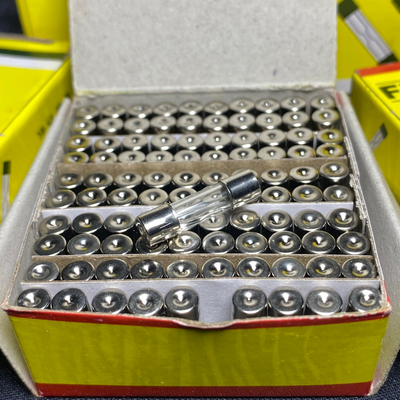 fuse kaca sikring kaca 10A 250v 5x20mm