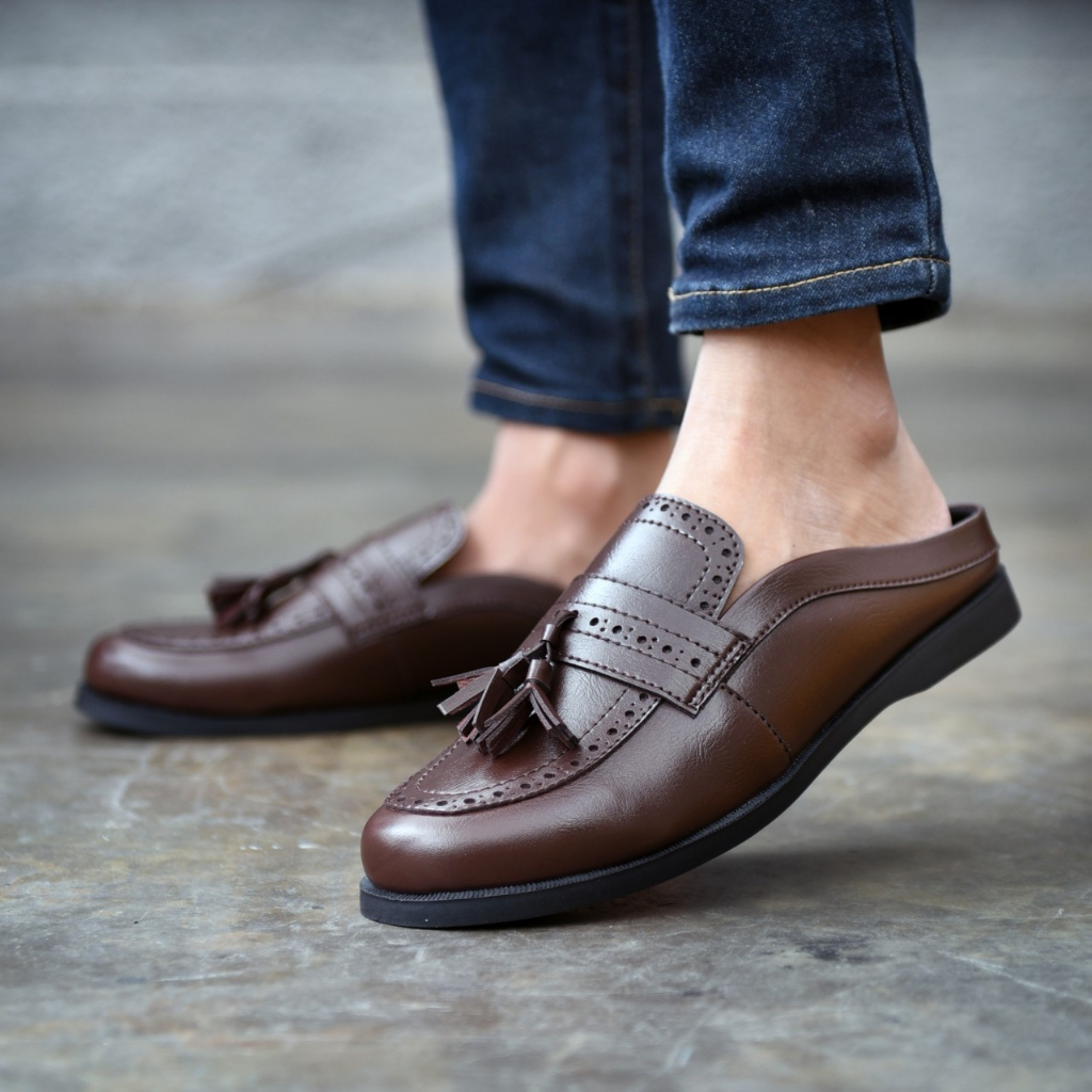 RIONZ MARTINES - Sepatu Kulit PU Asli Casual Santai Slip On Pria Mules Slop Tutong Bustong Cowok Dewasa Semi Formal Pria Kantor Pesta Kondangan Gereja Original Murah Trendy Terbaru Terlaris