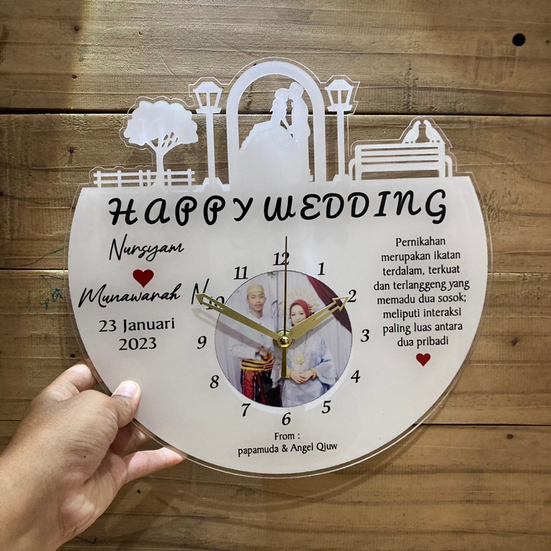 

Kado Pernikahan Custom Bonus Box Kado dan Pita