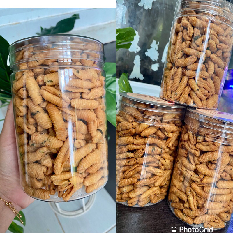 

Kue Bawang / Kue Garpu