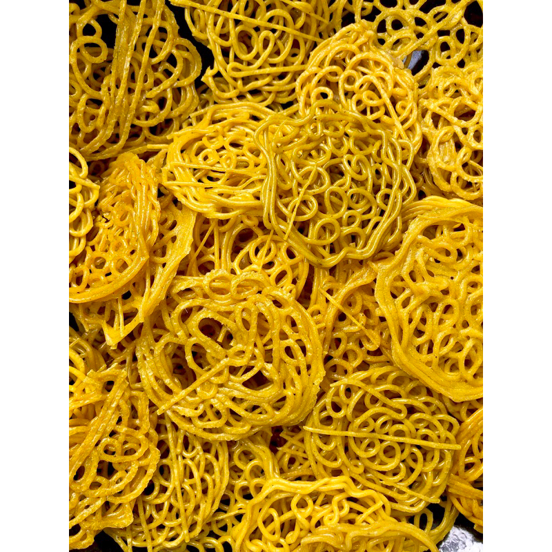 

Kerupuk Mie Mentah / Kemasan 250 Gram