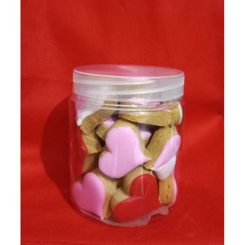 

valentine cookies in jar