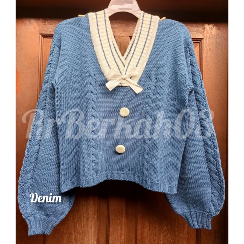 Sweater Vintage Pita Kerah V Premium Tebal