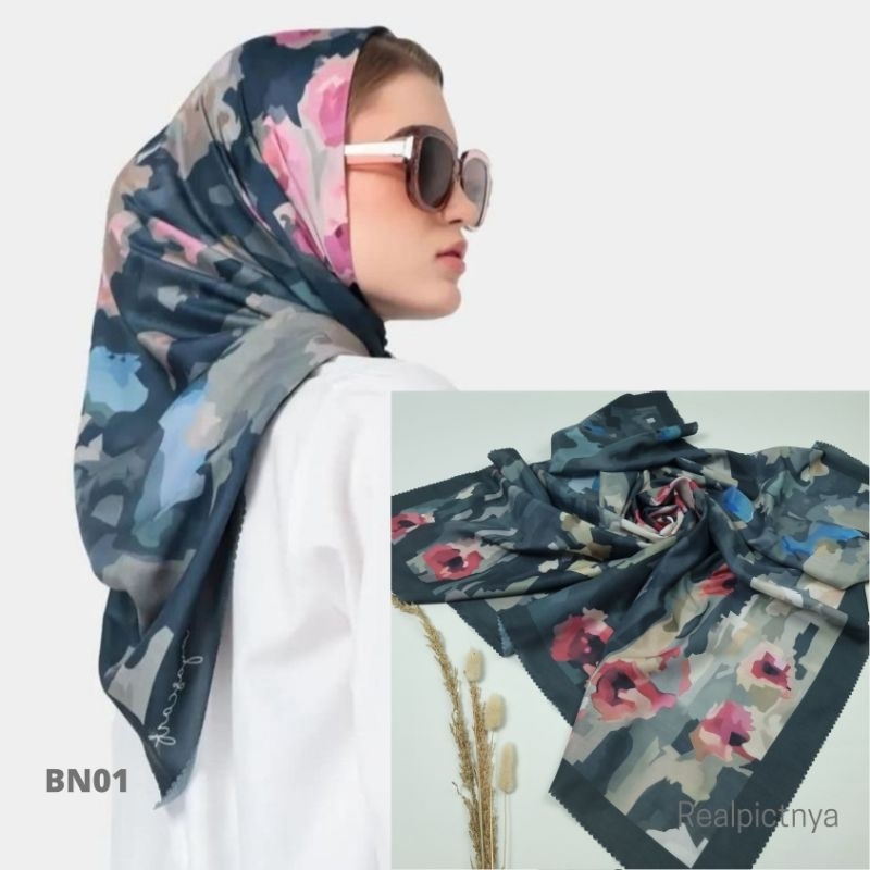 HIJAB SEGI EMPAT VOAL PREMIUM MOTIF LASERCUT