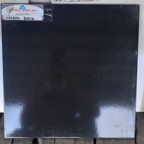 Keramik Spectrum Hitam polos 40x40 - kilat