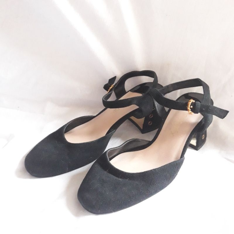 [Size 37] Teemix 7cm Suede Heels Hak Tahu