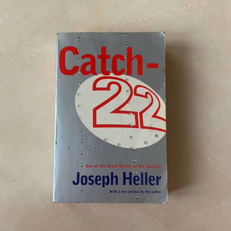 [Preloved] Buku Catch 22 - Joseph Heller