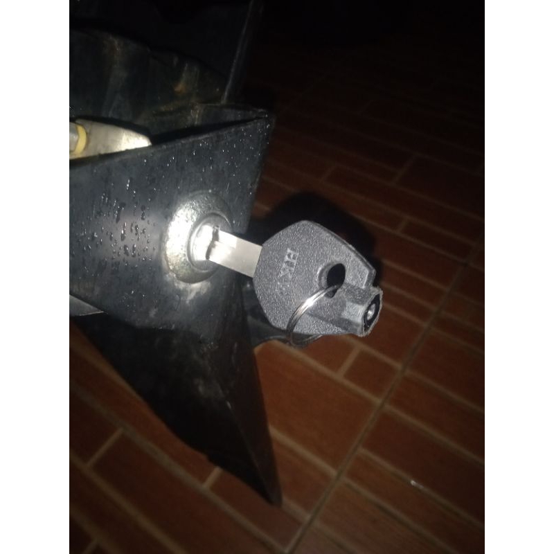 Spakbor Belakang Suzuki New Smash+Kunci Jok+Kabel Jok 2006-2010 Ori 100%