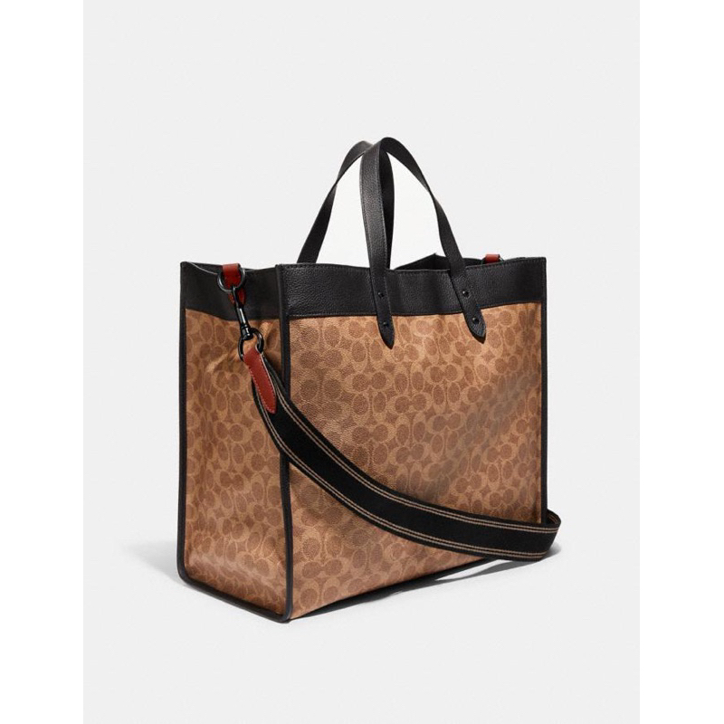 Coach Field Tote 40 In Signature Canvas (C7674)