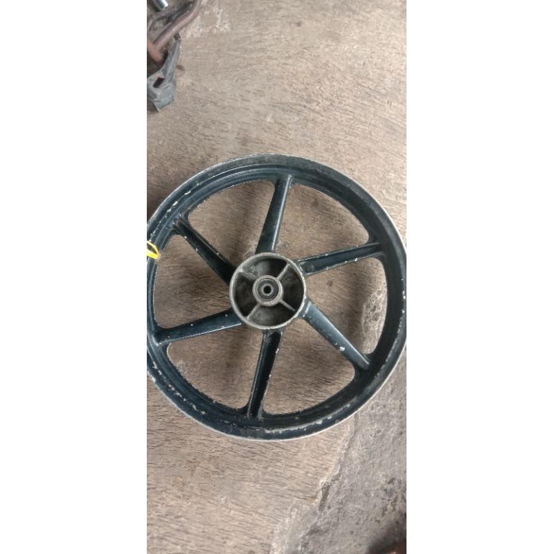 velg pelek belakang Honda Sonic 125 old karburator lama Thailand CBU generasi pertama Enkei 17 185