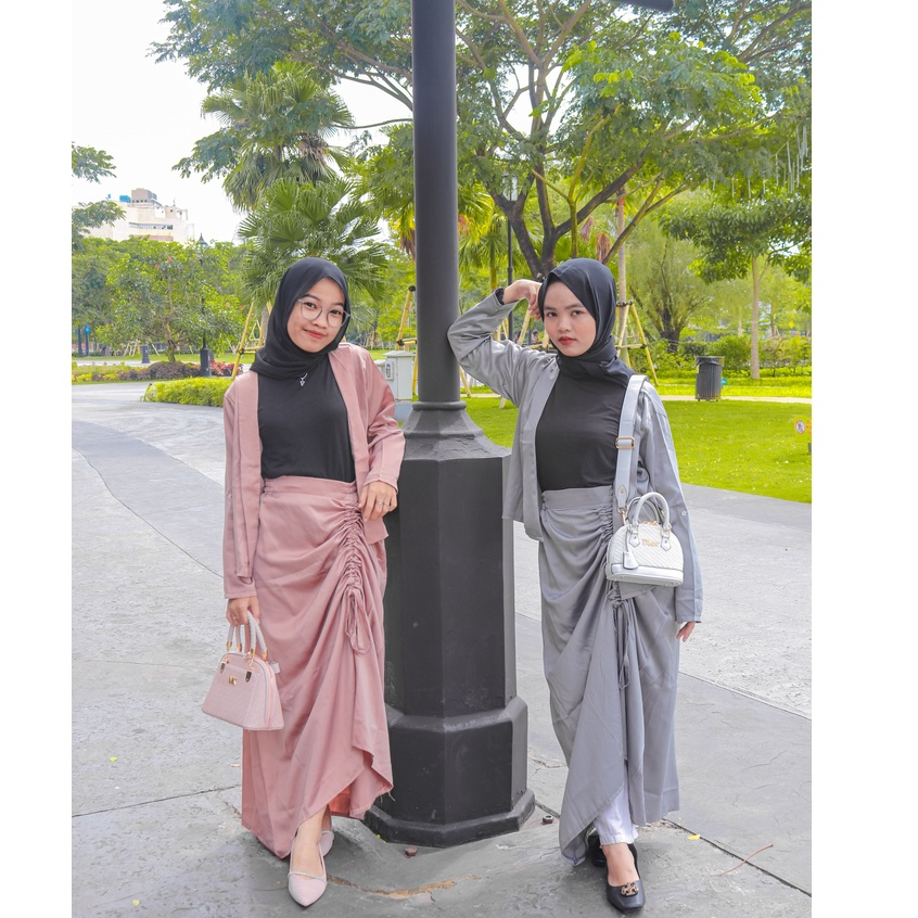 MYYWEAR - Oneset Setelan Rok + Outer Satin Baju Kondangan Simple Polos
