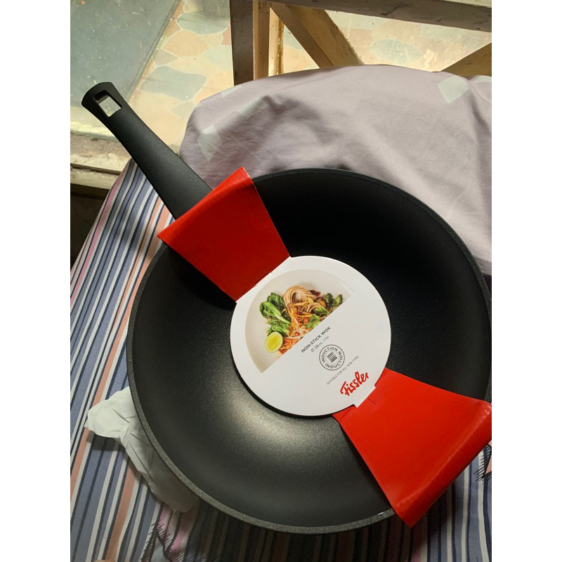 FISSLER WOK PAN 28cm