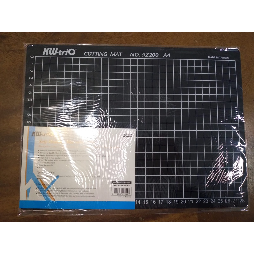 ORI! Cutting Mat Size A4 PINK/ BIRU/ HITAM 9Z200, Double Sided Self Healing ukuran A4. MADE IN TaiwaN