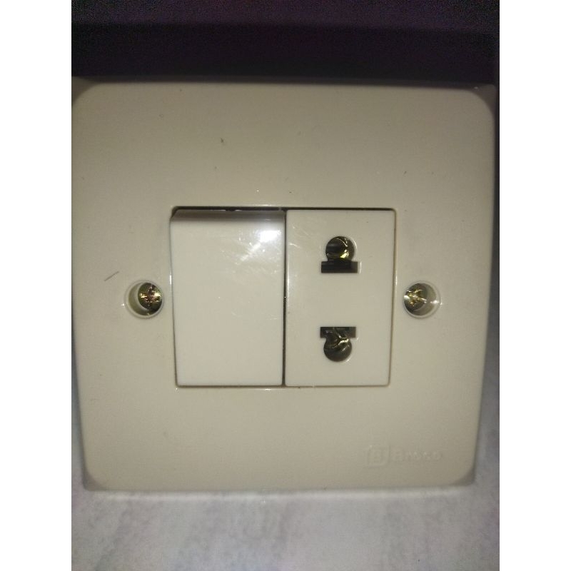 Broco.saklar.ib/ib.engkel.stop.kontak.tanam.cream