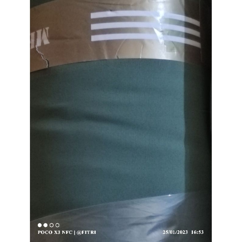 Kain Wolfis Polos Hijau Sage Kelipatan 1m