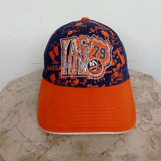 Topi Vintage REEBOK x NHL NY Islanders Player Alexei Yashin 79 Capsl