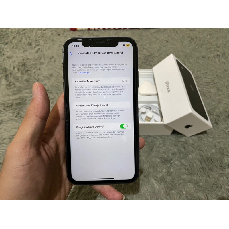 iphone 11 64gb smartfren only