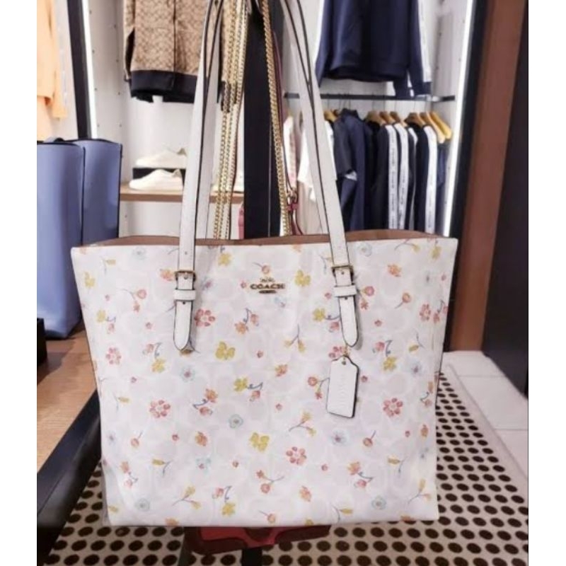 coach tote flower