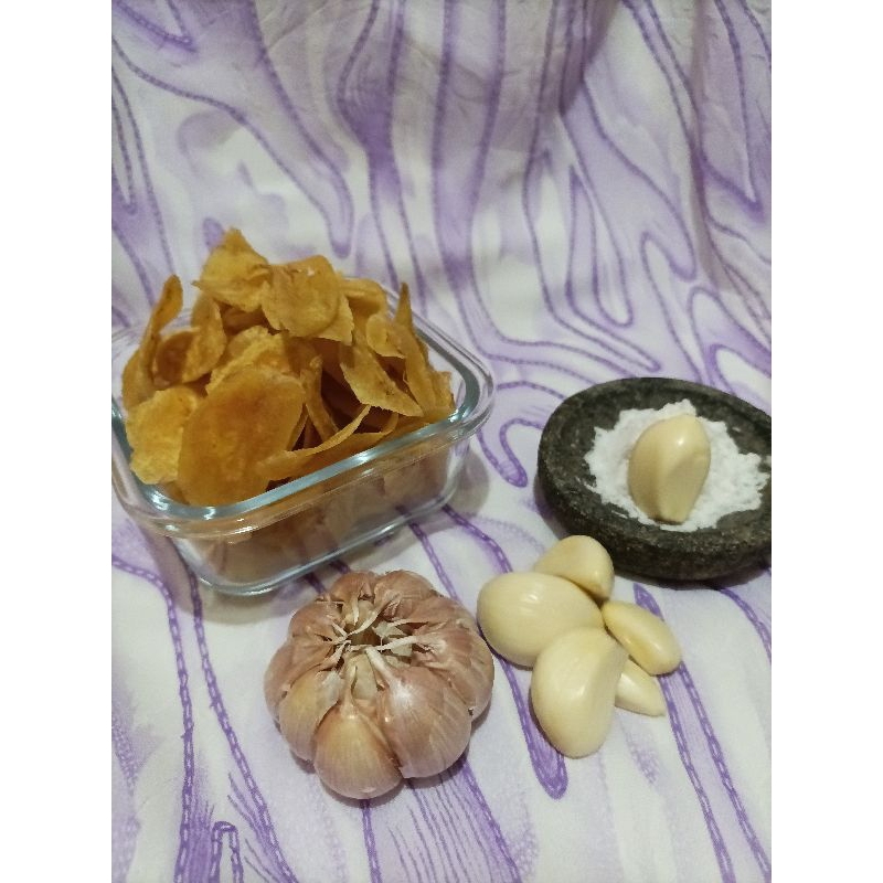 

Lantak Pisang Gerenyem asin bawang putih