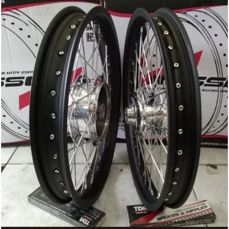 VELEG SET RX KING RXS YT 115 RX SERIES  RING 18 TINGAL PASANG BAN