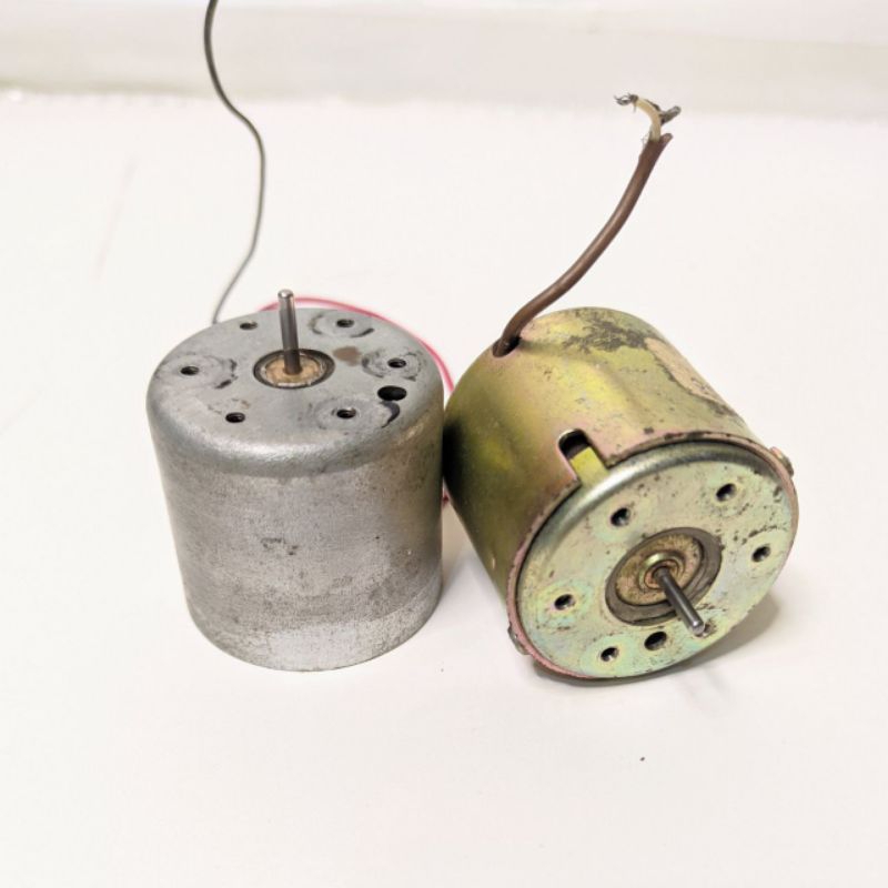2PCSDINAMO MOTOR DC  9V DC 2800RPM EX TAPE MOTOR BODI BESAR