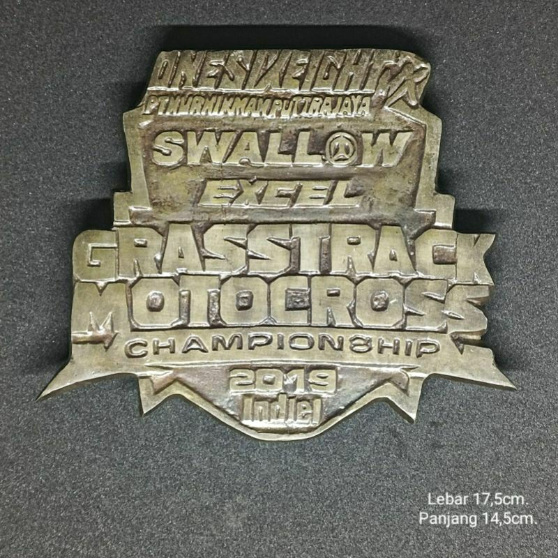 Koleksi Barang Antik Kuno Hiasan Rumah Antik