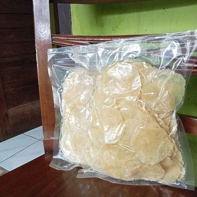 

Emping Mlinjo Asli Kebumen Exspor Vacum 250 Gr