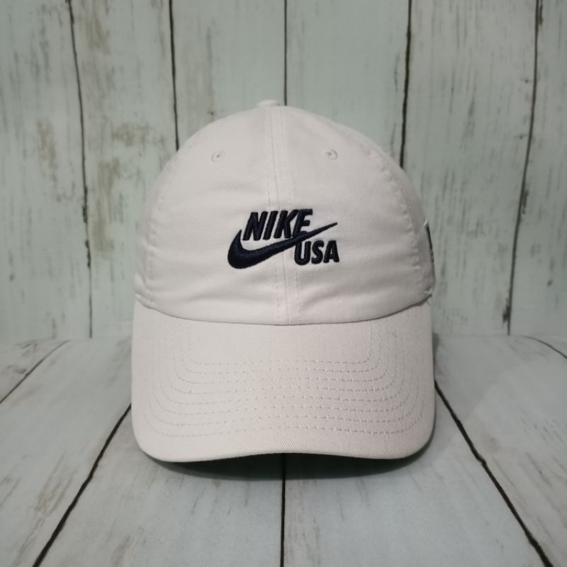 Topi NIKE USA Size free