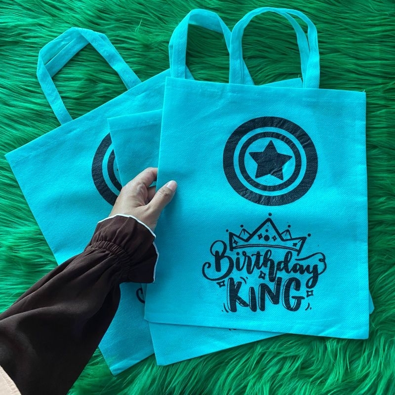 TAS SOUVENIR SNACK ULTAH HAJATAN  TERLARIS MOTIF TAMENG KAPTEN AMERIKA BIRTHDAY KING TOSCA MUDA F 25X30