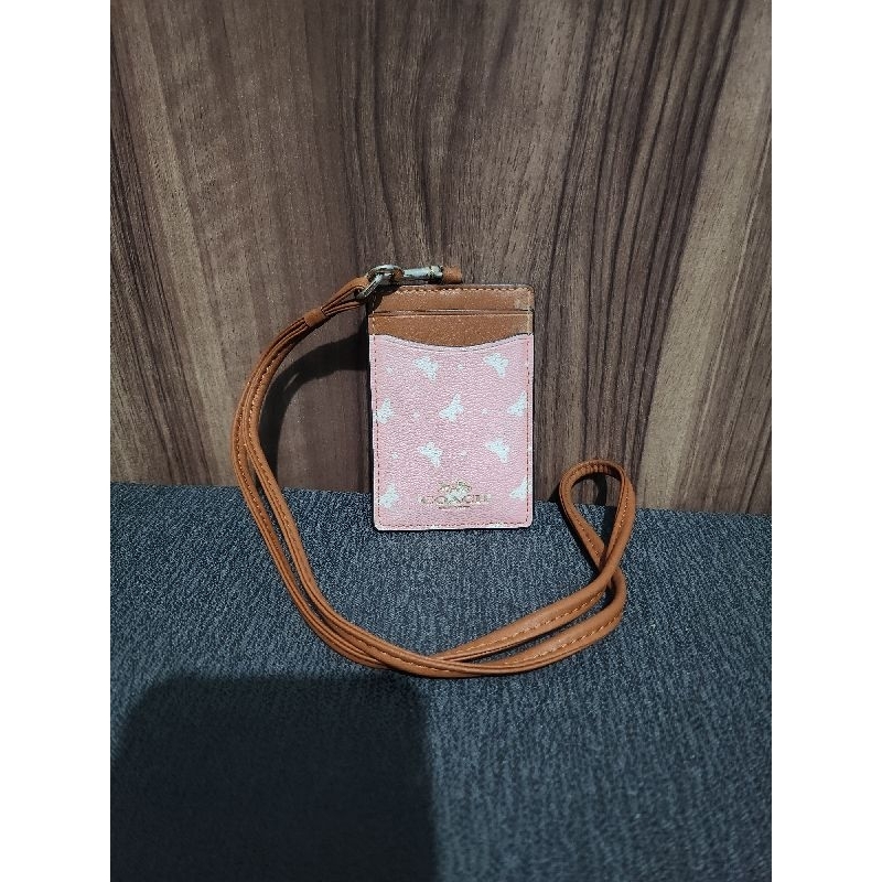 lanyard coach second