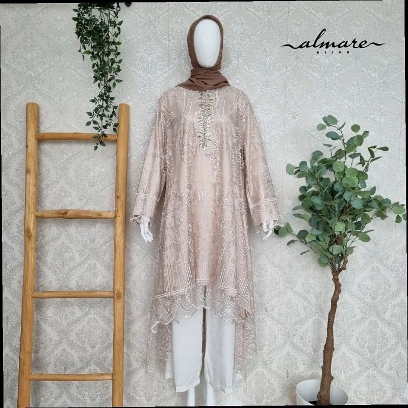 Kebaya Tile dan Kulot