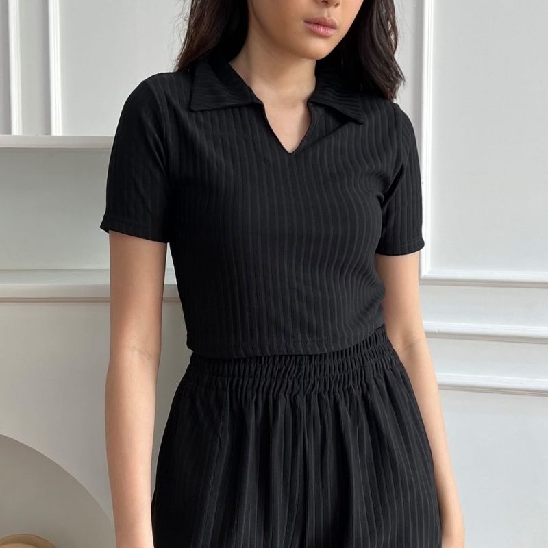 Premium Sierra Top - Kaos Rib Knit Polo Crop Lengan Pendek Wanita Korean